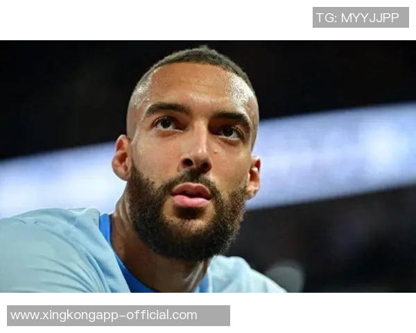 戈贝尔盛赞道苏姆加盟球队展现活力与对抗精神引发期待 戈贝尔盛赞道苏姆加盟球队展现活力与对抗精神引发期待